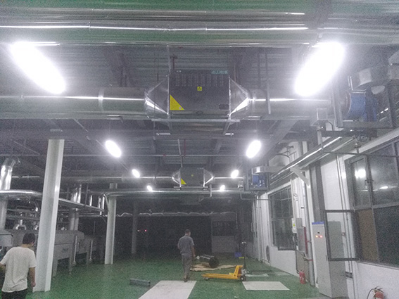 凡人居烧烤店油烟净化机安装.jpg