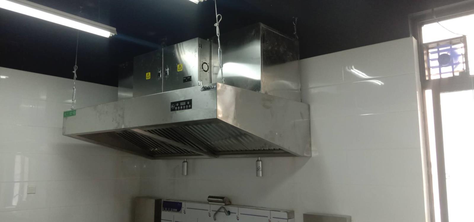 饭店低空直排油烟净化器安装案例