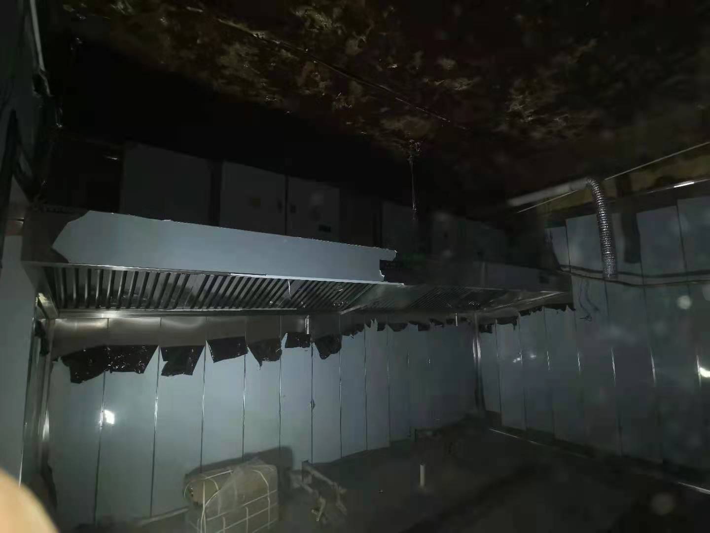 三门峡四川小炒餐饮厨房油烟净化一体机安装实拍