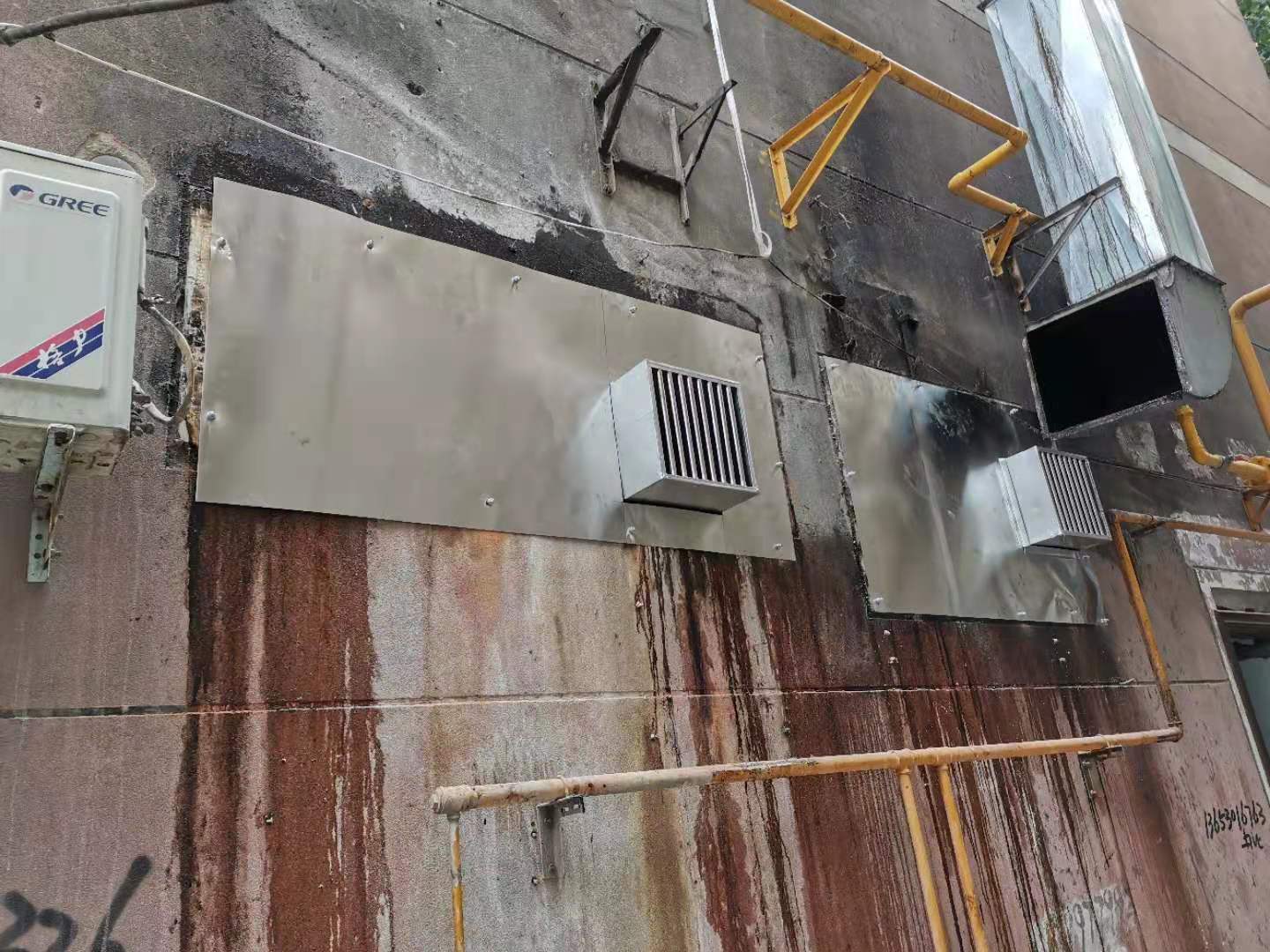 三门峡四川小炒餐饮厨房油烟净化一体机安装实拍